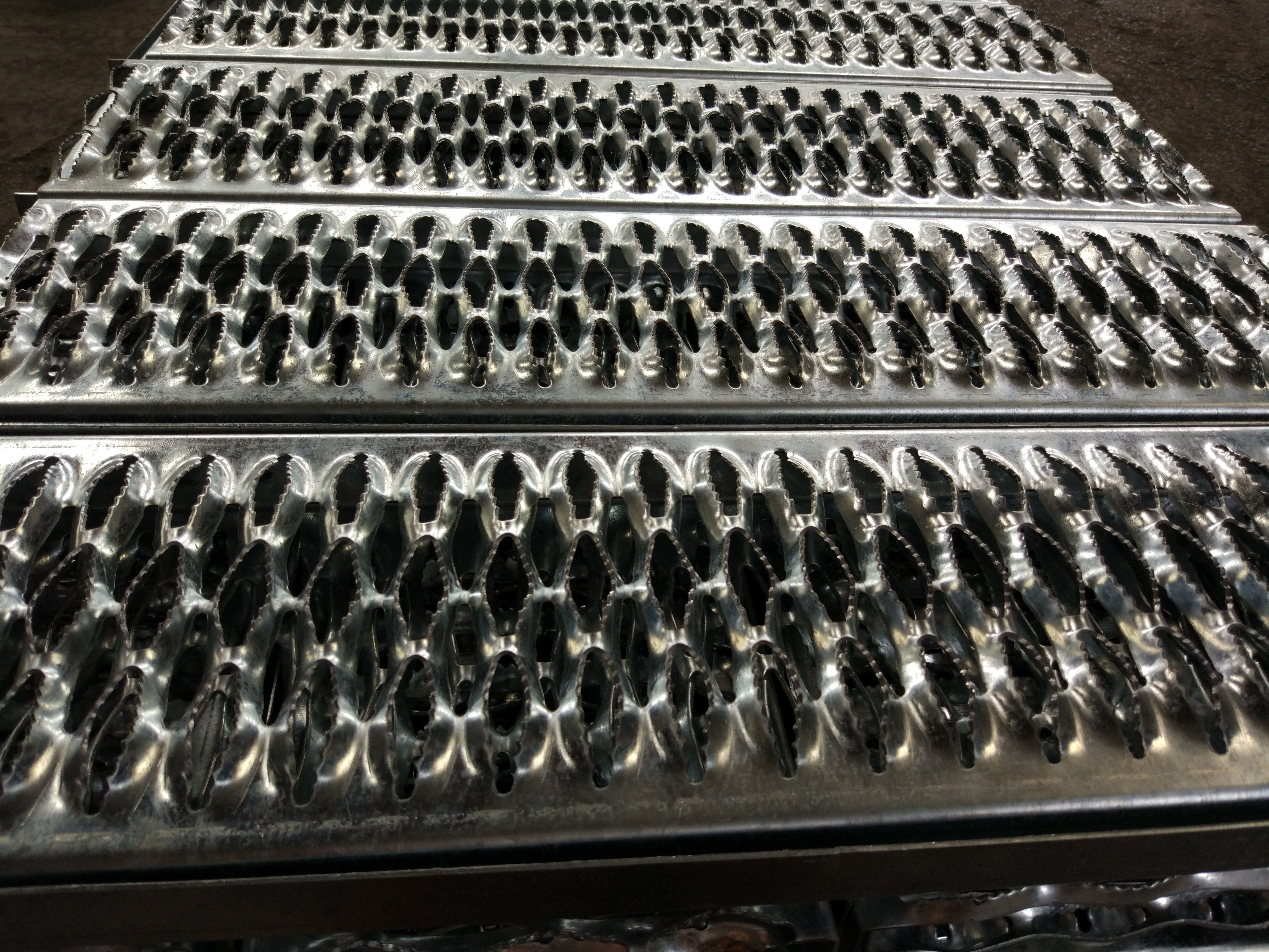 Grade de passarela Grip Strut